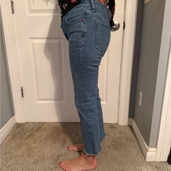 Madewell Flare Jeans in Classic Blue lady in last picture is 5’7 to give length - Picture 6 of 6
